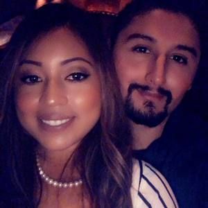 Meet your Posher, Thalia